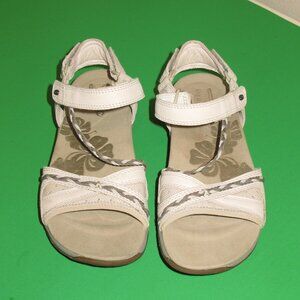 Merrell Sandals Women's Size 6 Violotta Silver Birch Slingback Slip On Flats